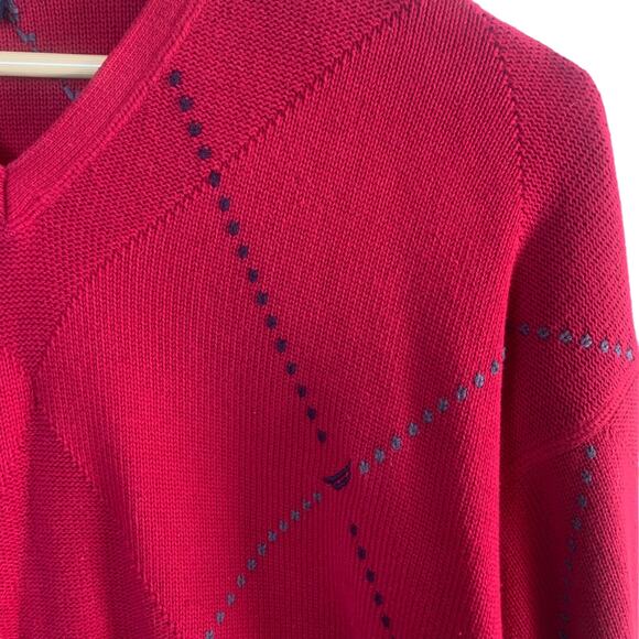 Nautica Size XL Men's V-Neck Sweater Red Blue Argyle Diamond Christmas Holiday - Picture 6 of 7